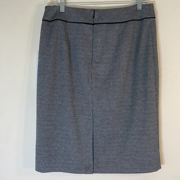 NWT. Calvin Klein 8 Little Houndstooth Pencil Skirt. - Picture 11 of 13